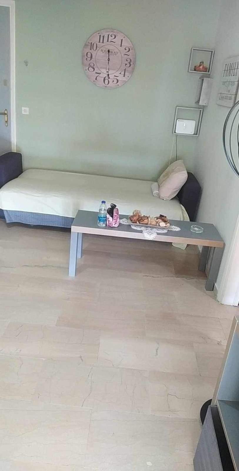 Comfortable Beachfront Apartment لوتراكي المظهر الخارجي الصورة